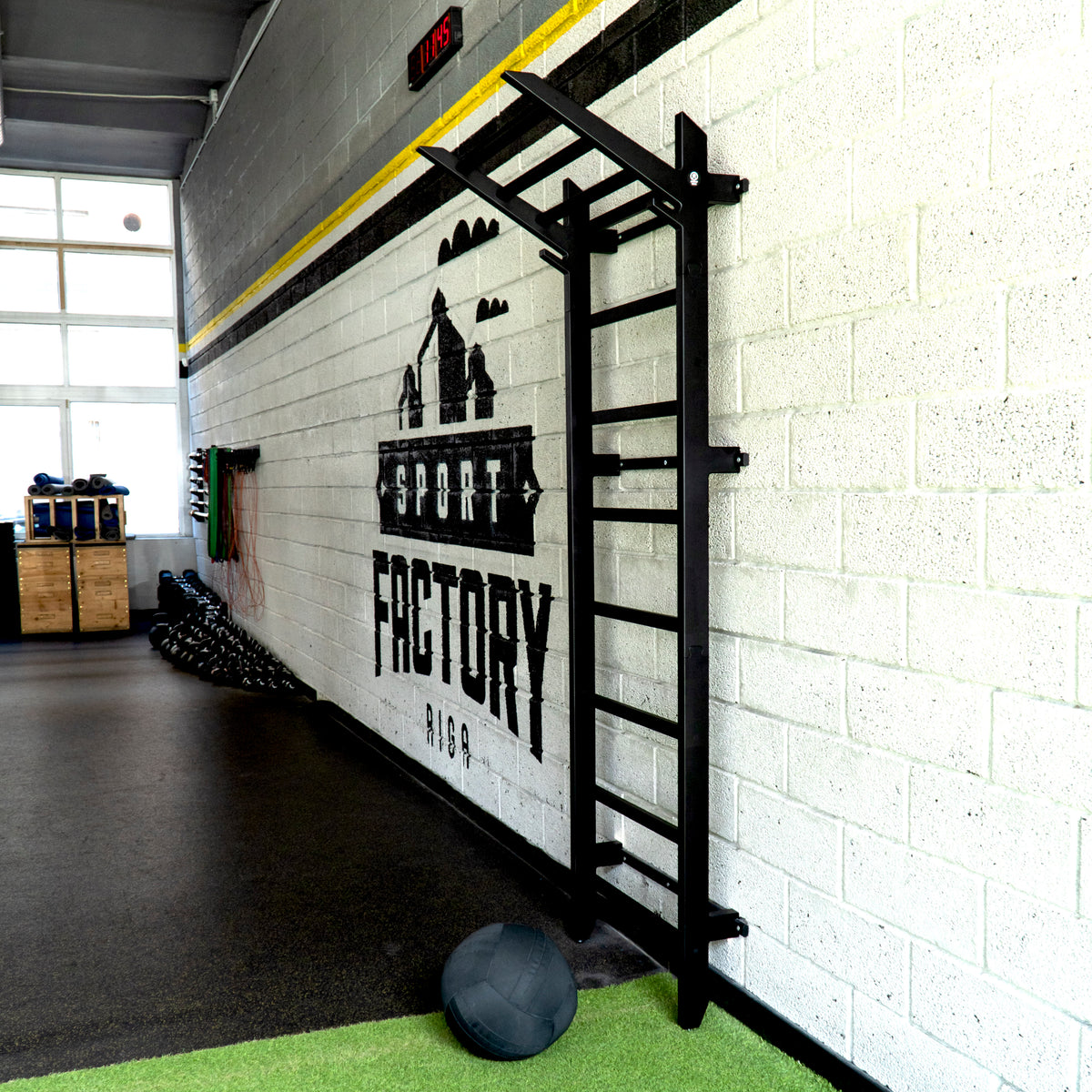 FITNESS WALL BY AKURAT