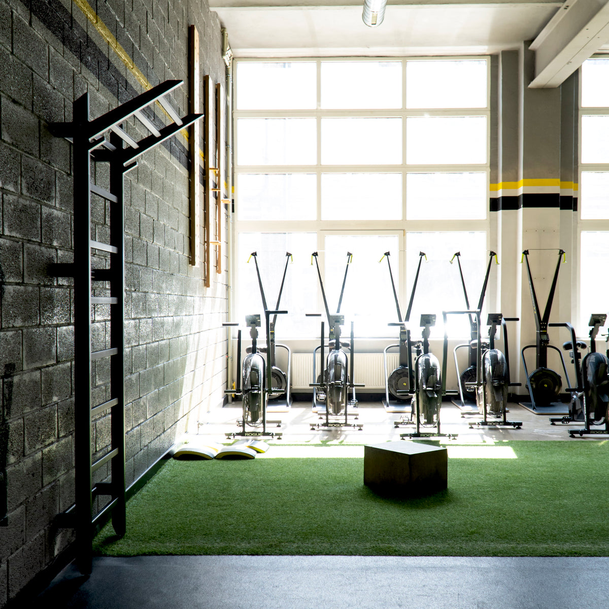 FITNESS WALL BY AKURAT